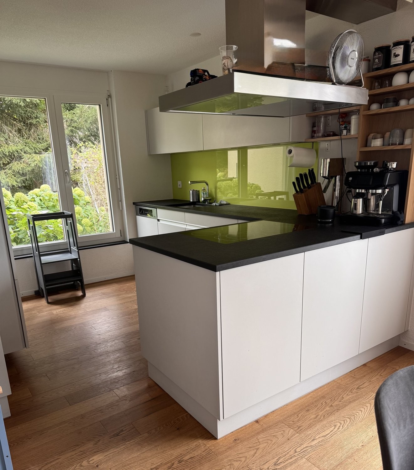 6 ½ rooms furnished flat