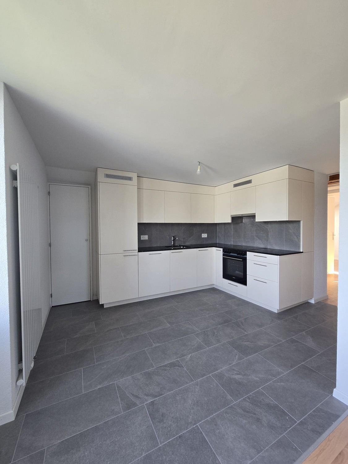 3 ½ Zimmer-Wohnung, Foto 1 von 9