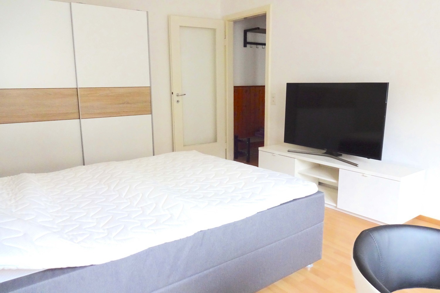 Zimmer in einer Wohngemeinschaft, Foto 3 von 6