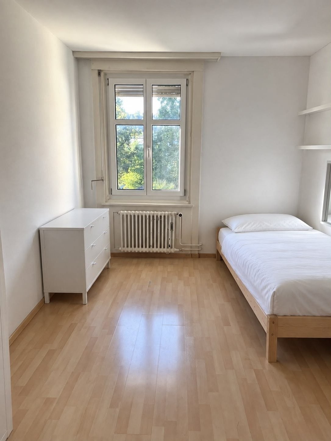 Room in a shared flat, Foto 1 von 4
