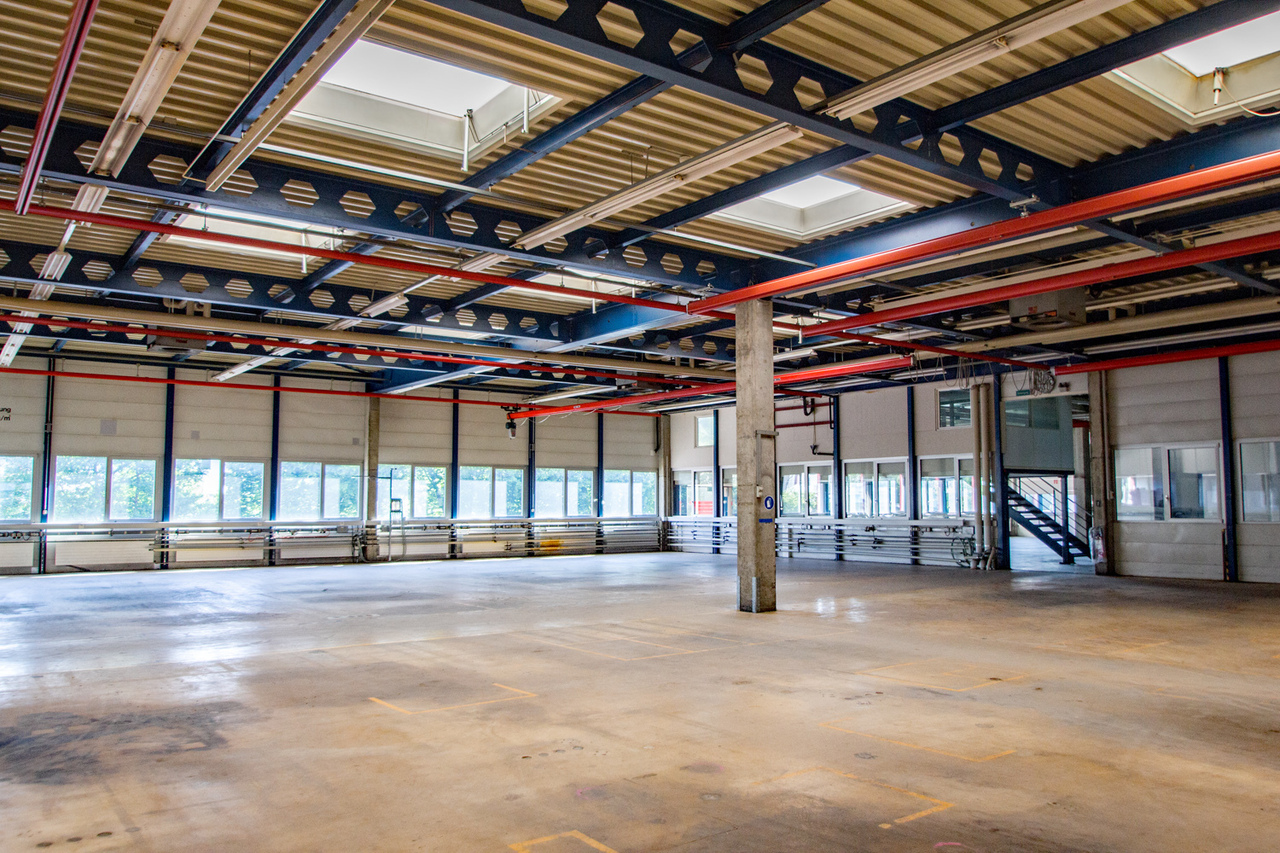 560m² commerciale