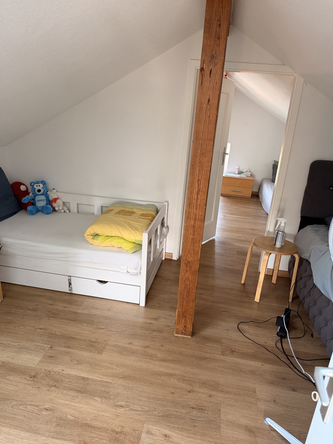 Appartement de 5 ½ pièces

Attractif et lumineux appartement de 5.5 pièces à louer à Wabern, situé dans un très bon emplacement. L'appartement s'étend sur deux étages et offre beaucoup d'espace pour les familles ou les personnes qui aiment vivre de manière spacieuse.

✨ Points forts :

* ☀️ Appartem