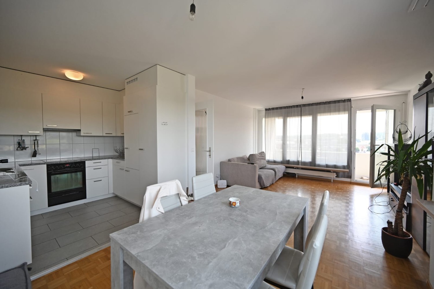 4 ½ rooms apartment, Foto 1 von 10