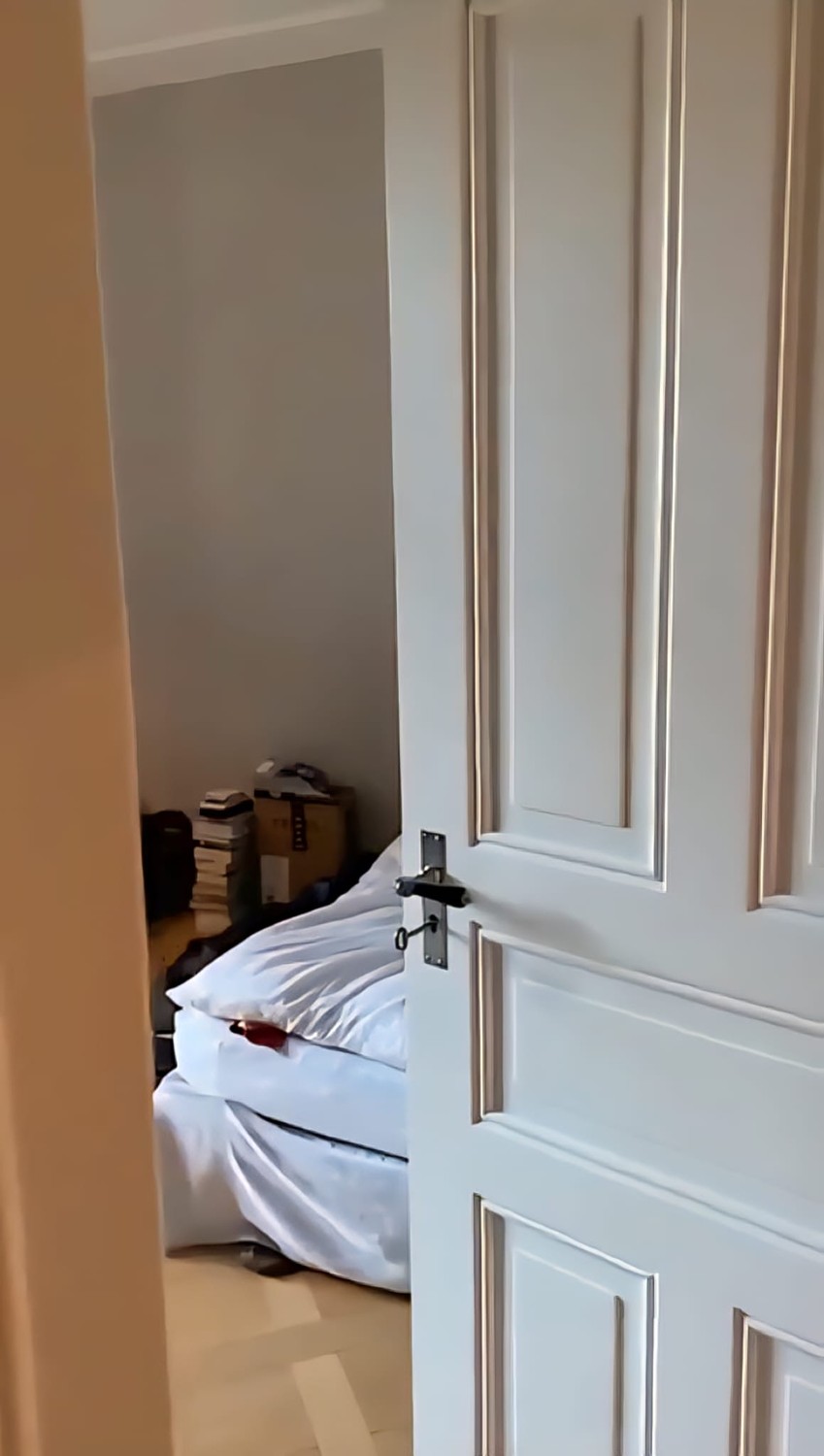Chambre dans un appartement partagé
