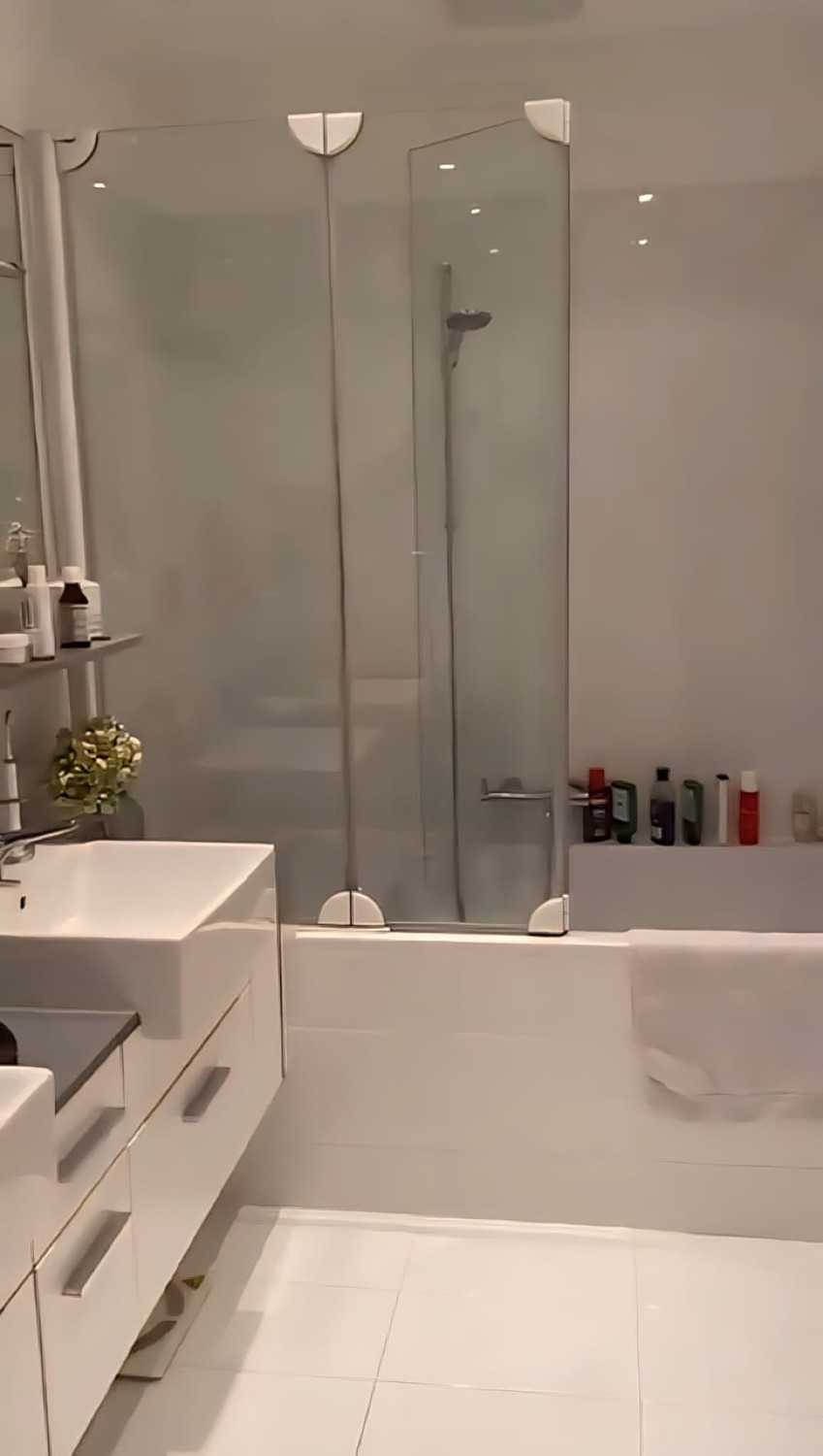 Chambre dans un appartement partagé