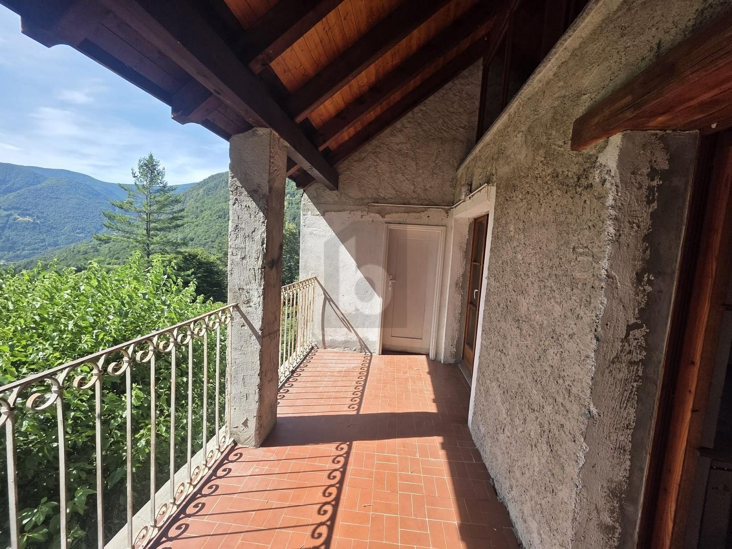 5-Zimmer-Einfamilienhaus