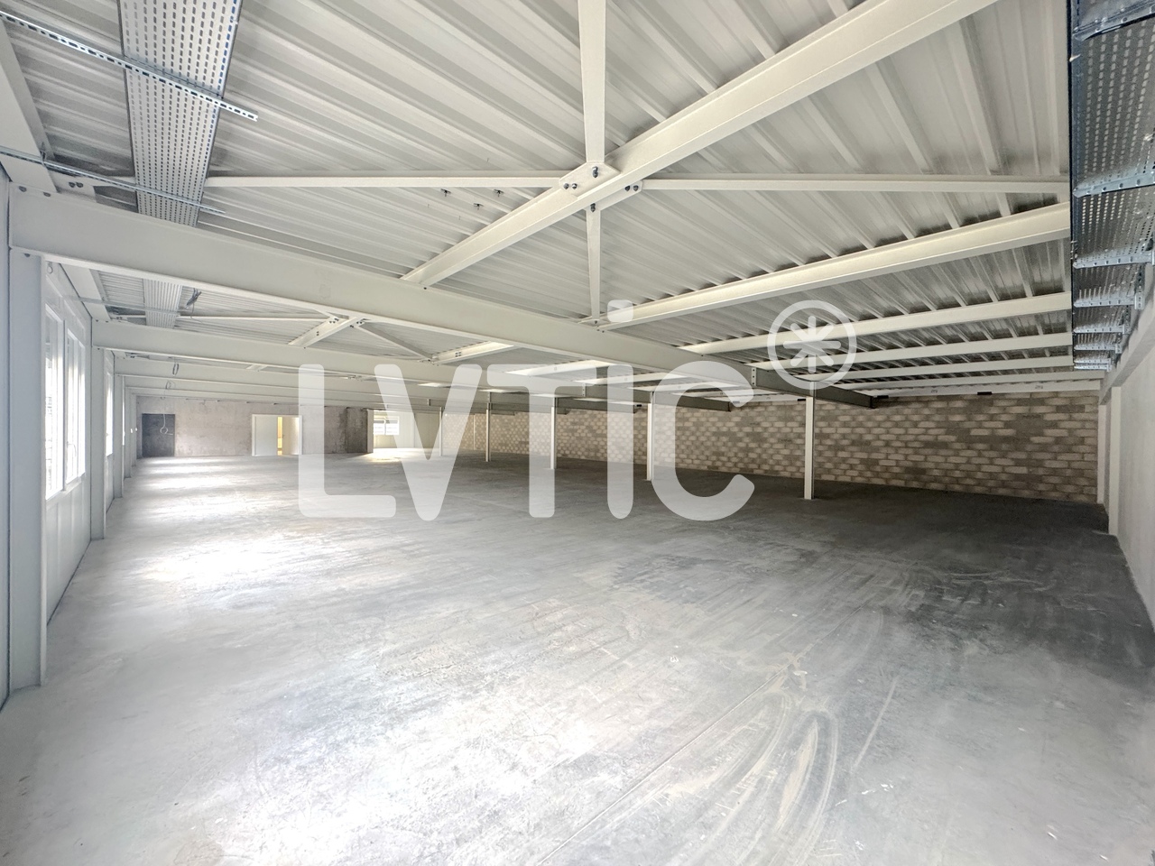 565m² storage room, Foto 4 von 10