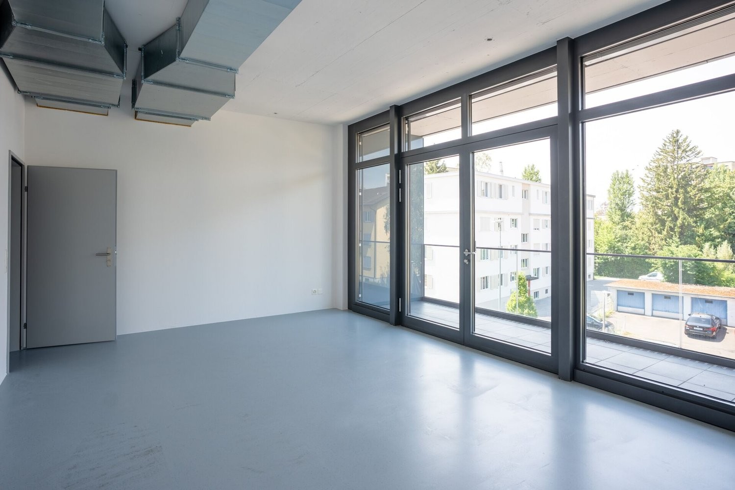 188m² commercial