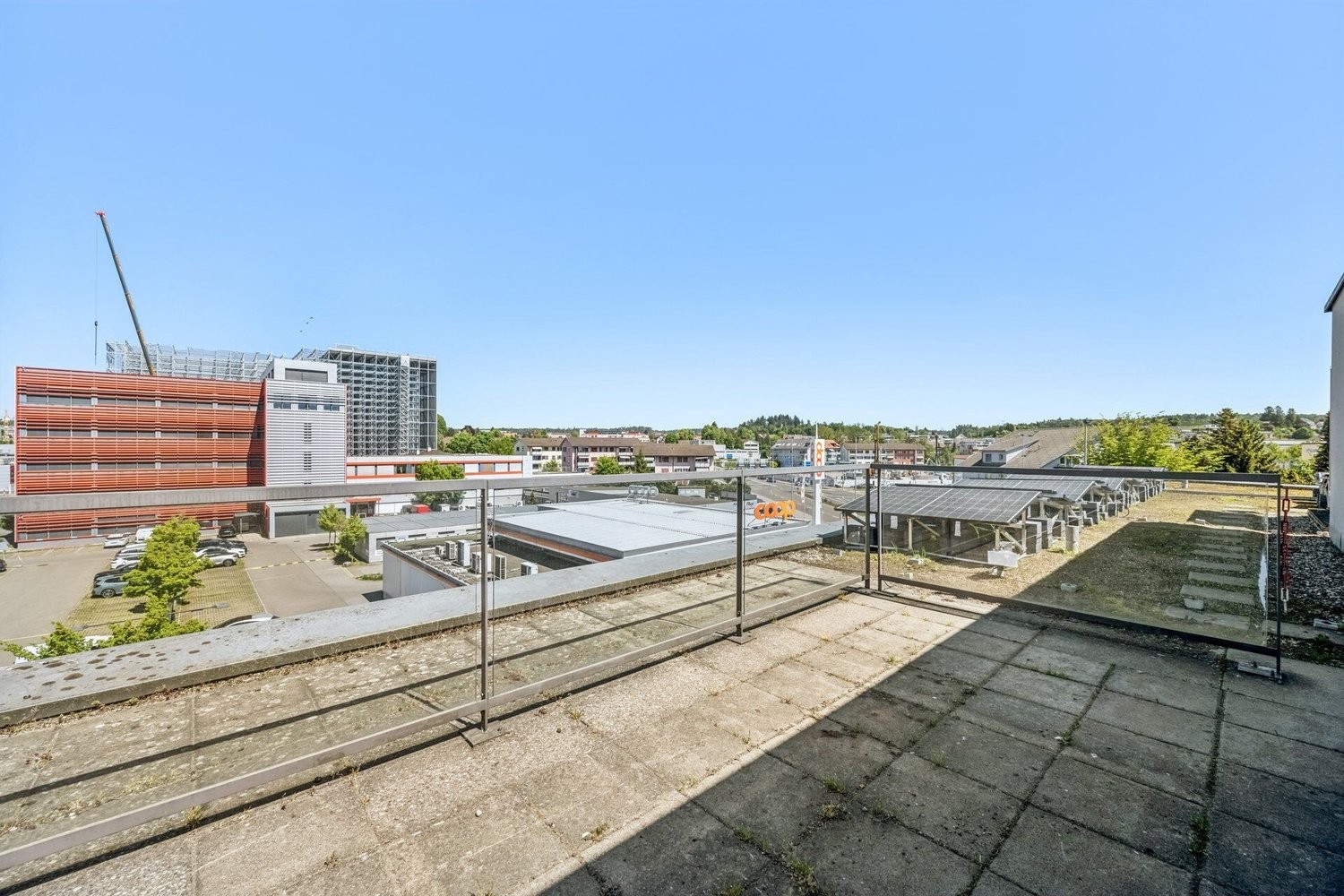 188m² commercial
