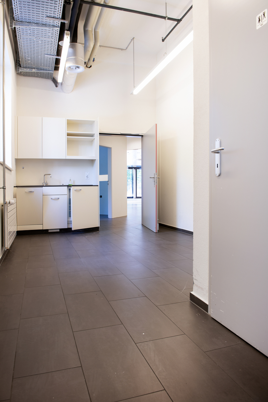 217m² commerciale