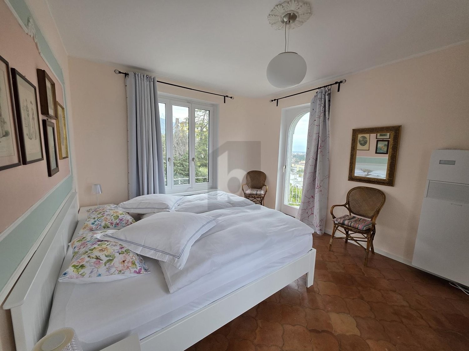 4 ½ Zimmer möblierte Wohnung, Foto 3 von 4