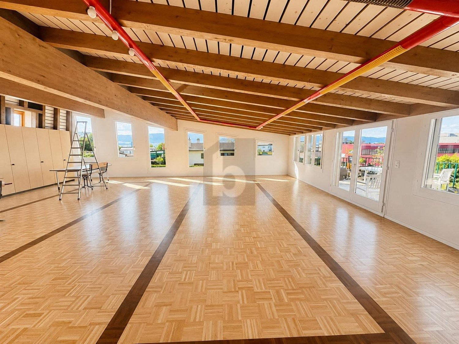 132m² office, photo 1 sur 4
