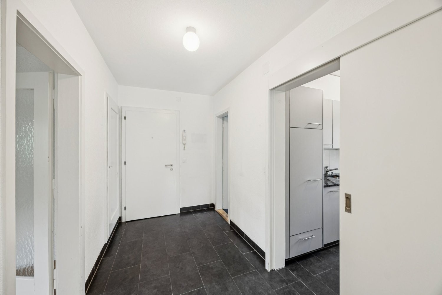 3 rooms apartment, Foto 1 von 10