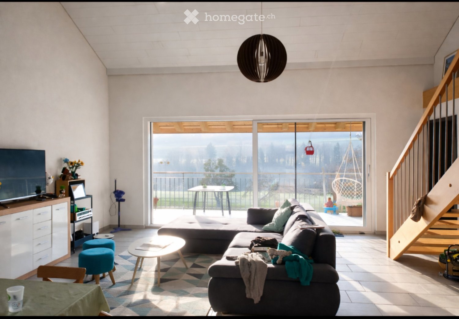 4 ½-Zimmer-Wohnung","description":"4,5-Zimmer-Appartement in Maisonette mit Balkon, Keller und 2 Parkplätzen."}, Foto 2 von 3