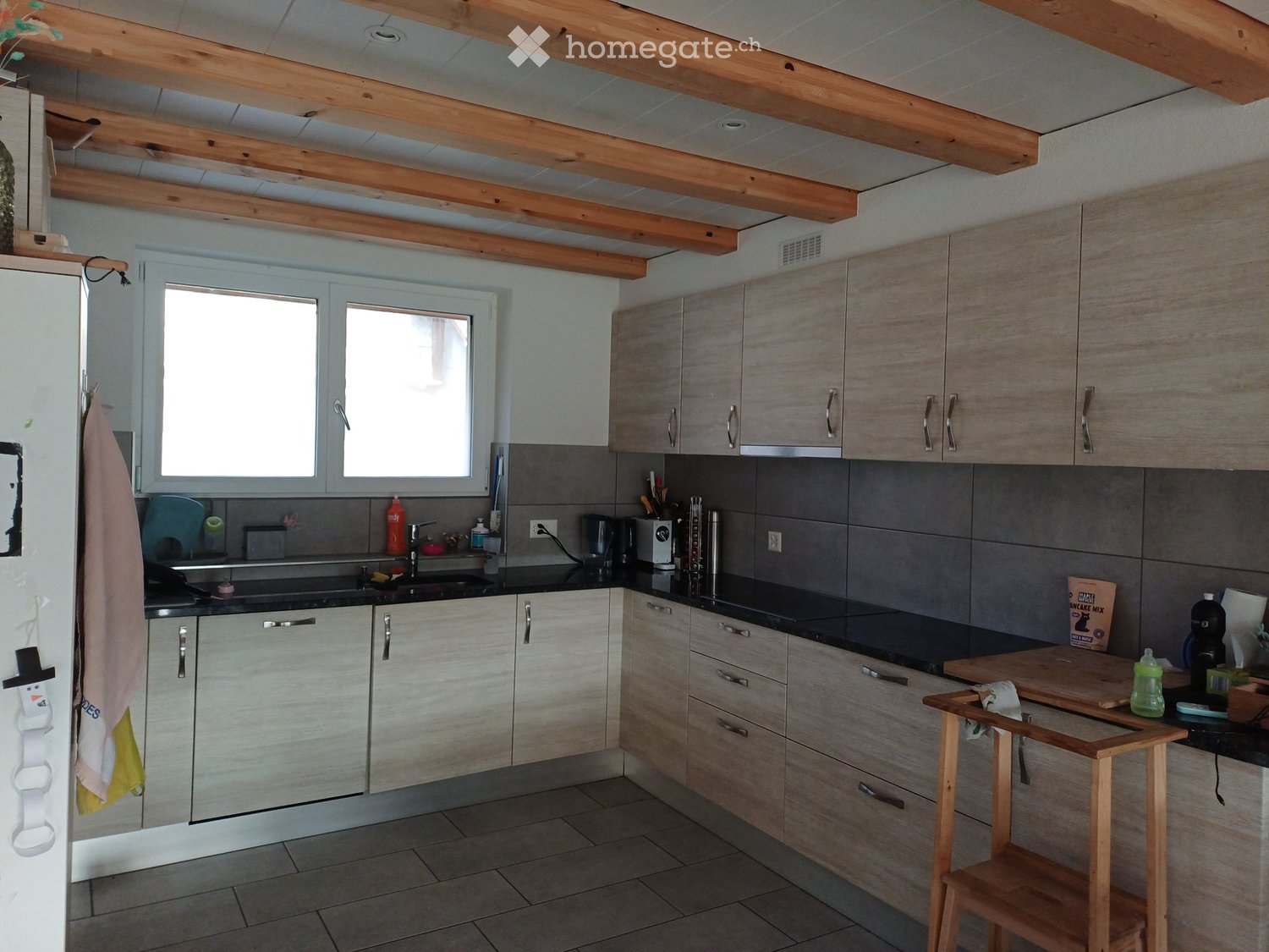 4 ½-Zimmer-Wohnung","description":"4,5-Zimmer-Appartement in Maisonette mit Balkon, Keller und 2 Parkplätzen."}, Foto 1 von 3