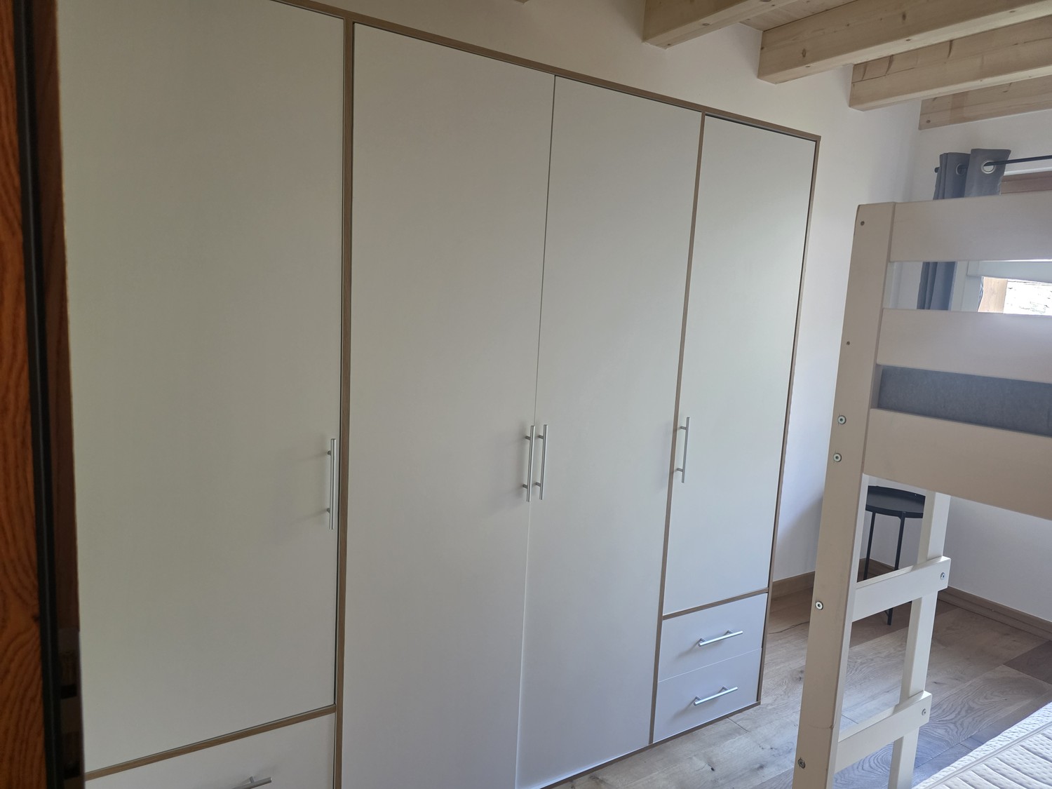 Chambre dans un appartement partagé