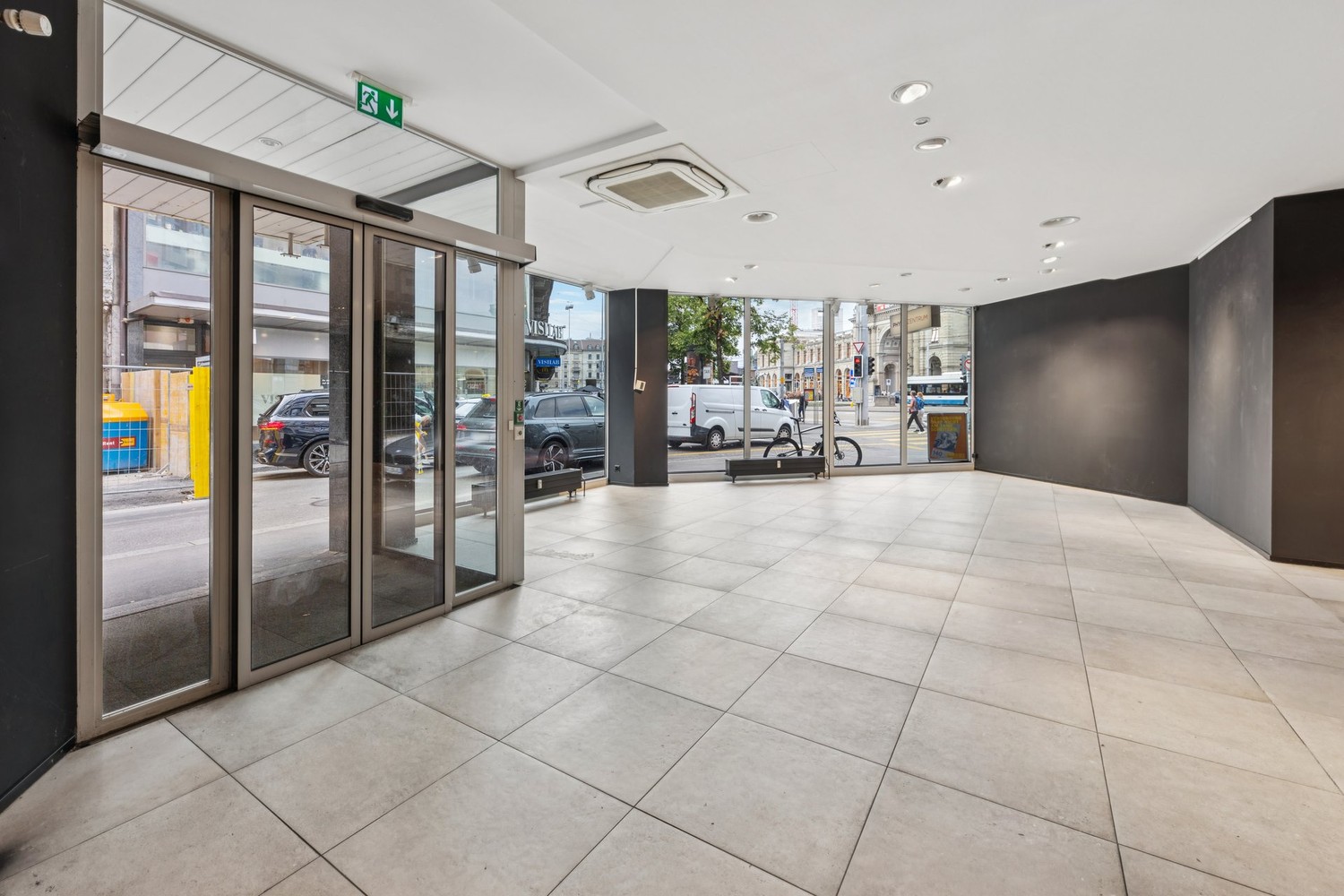 143m² shop, Foto 6 von 10