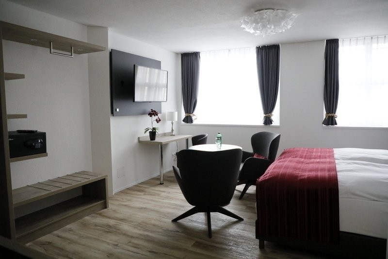 1 room furnished flat, Foto 2 von 7