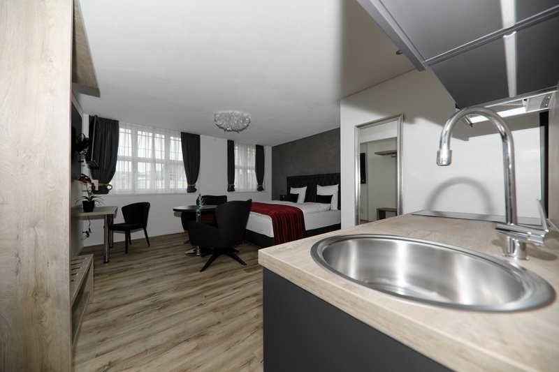 1 room furnished flat, Foto 1 von 7