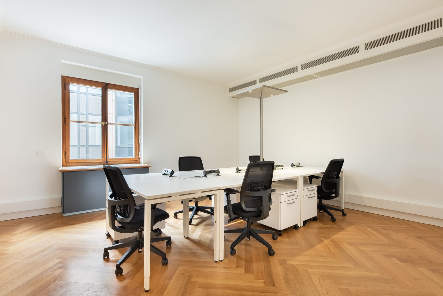 30m² office