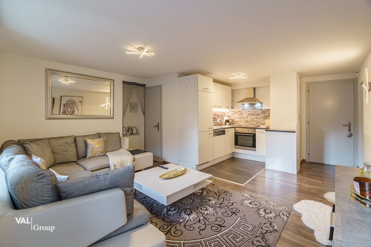 2 ½ rooms furnished flat