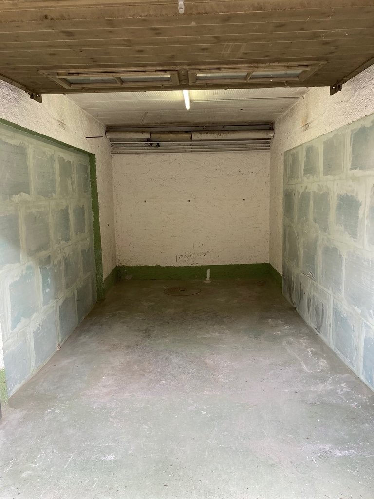 Single garage