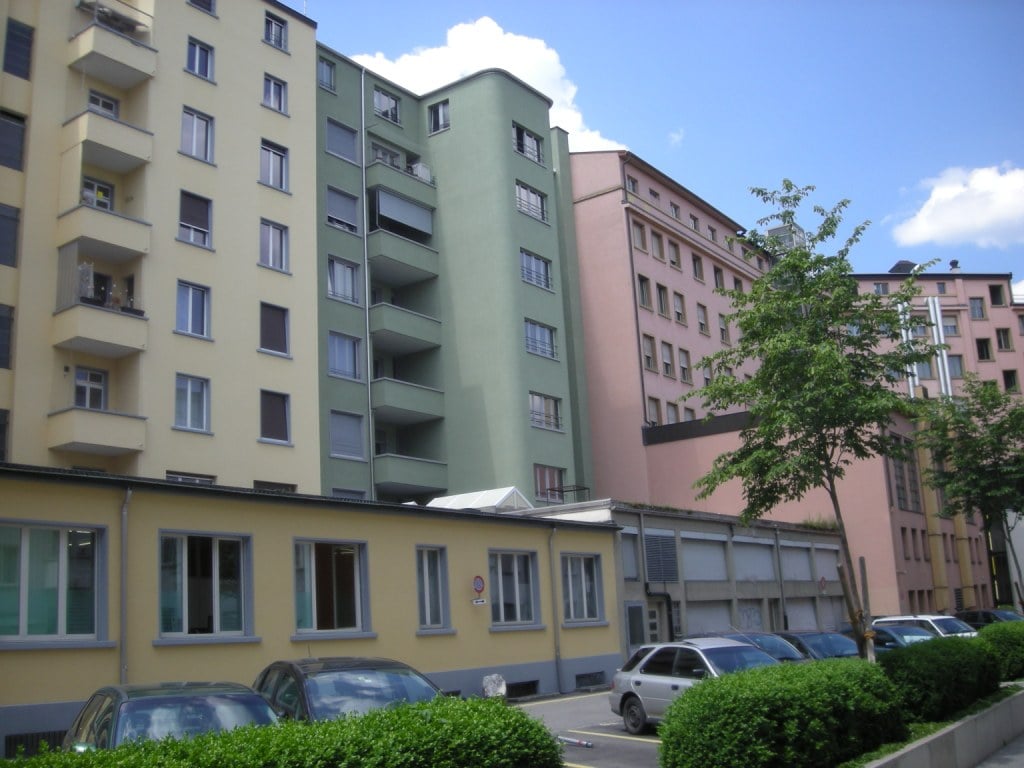 96m² office