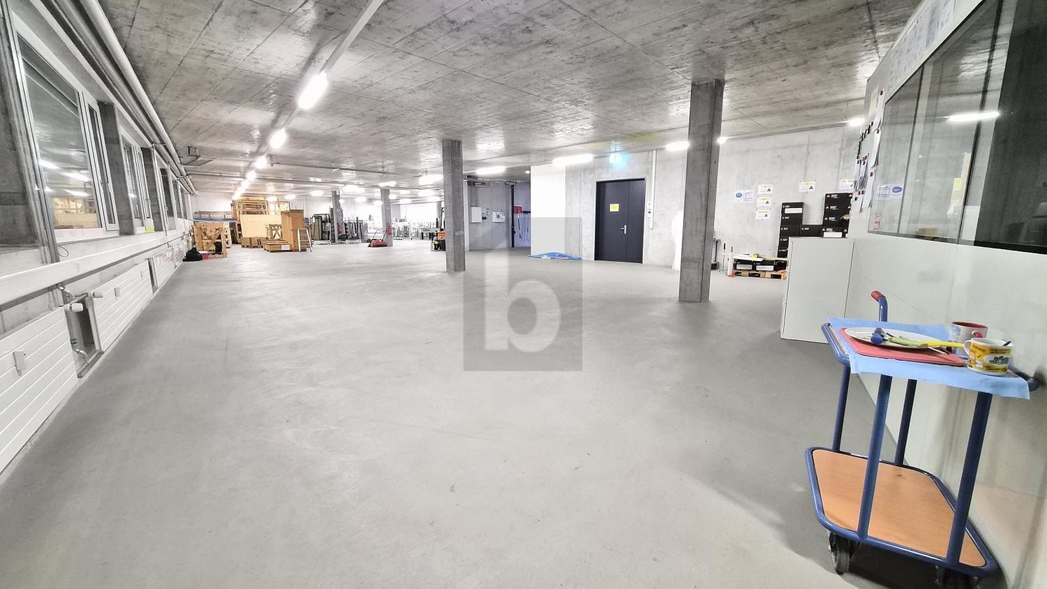 517m² industrial object, Foto 1 von 4