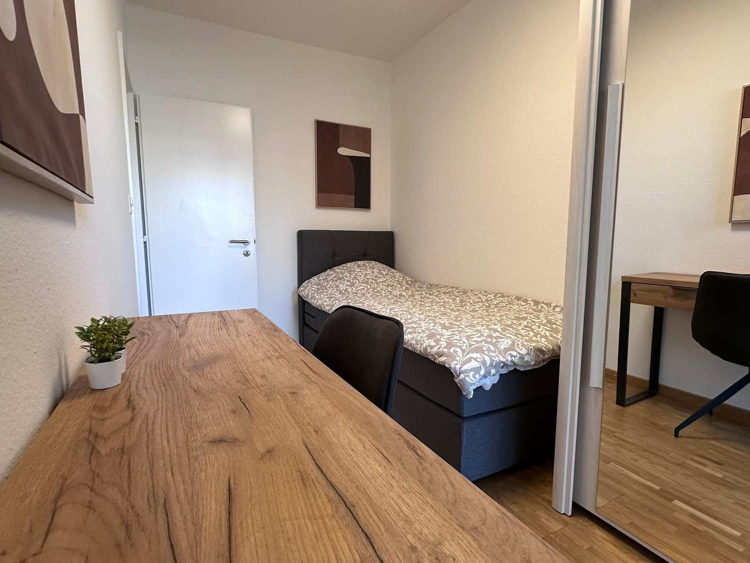 Zimmer in einer Wohngemeinschaft, Foto 2 von 10
