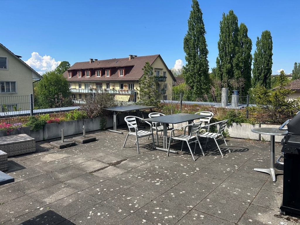 668m² office