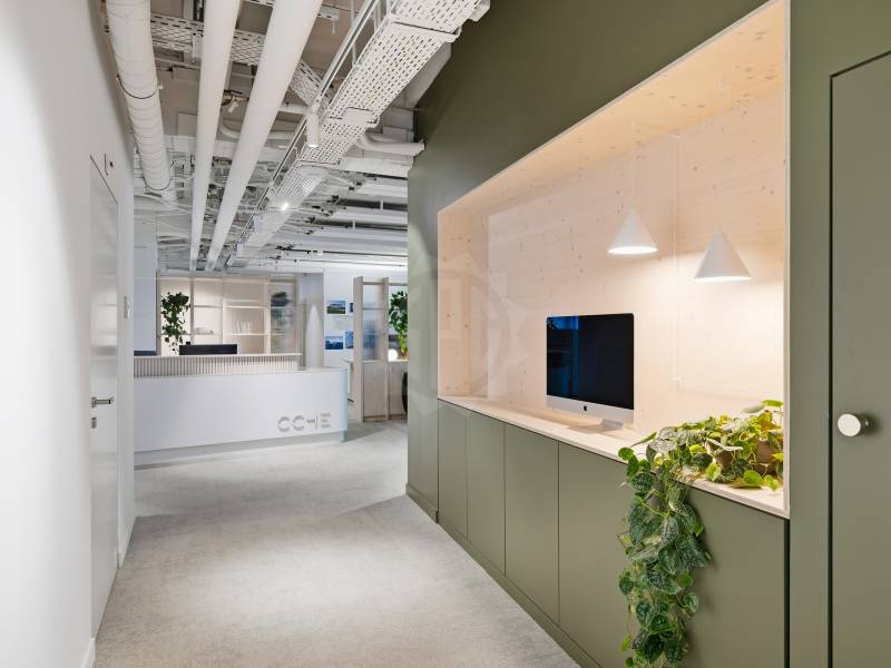 466m² Büro, Foto 3 von 10
