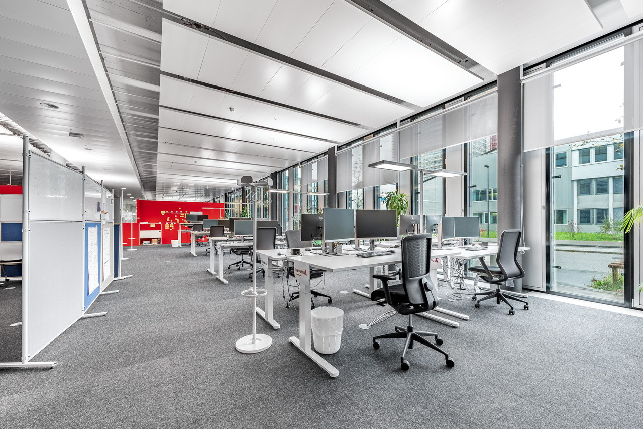 490m² office, photo 5 of 10