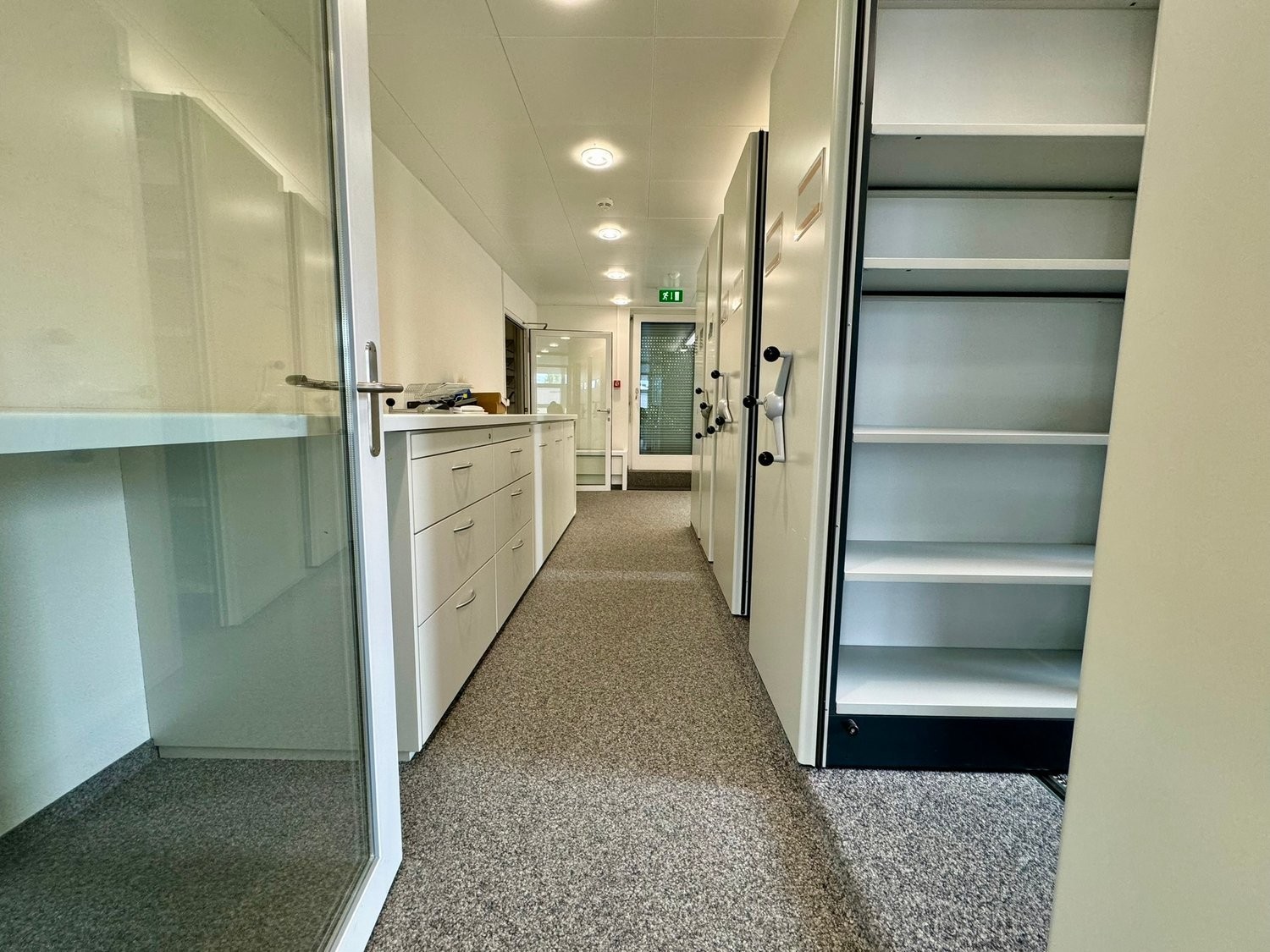 257m² commercial