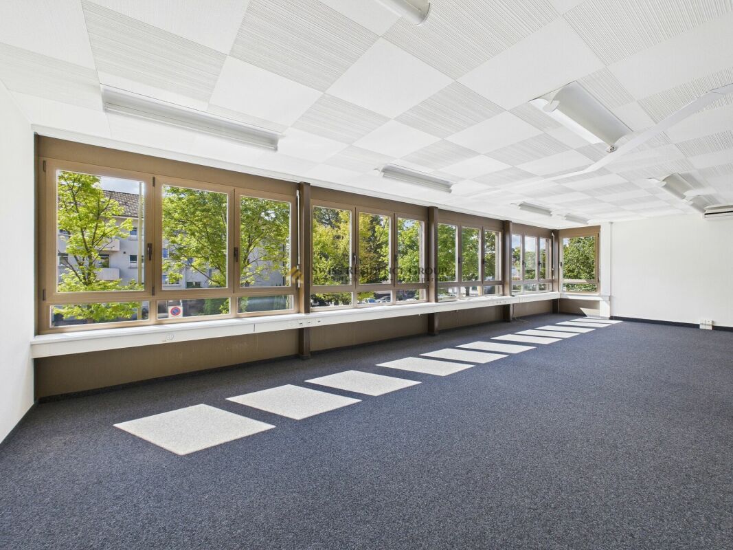 28m² office