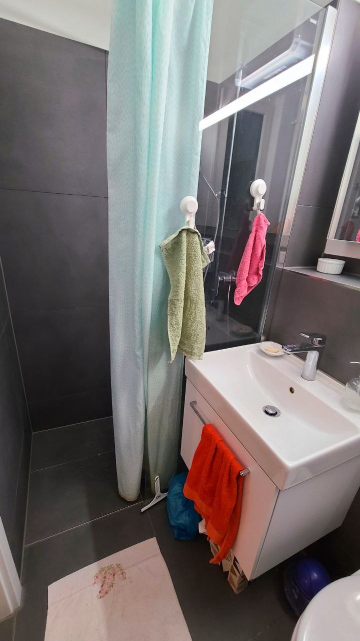 Room in a shared flat, Foto 2 von 3