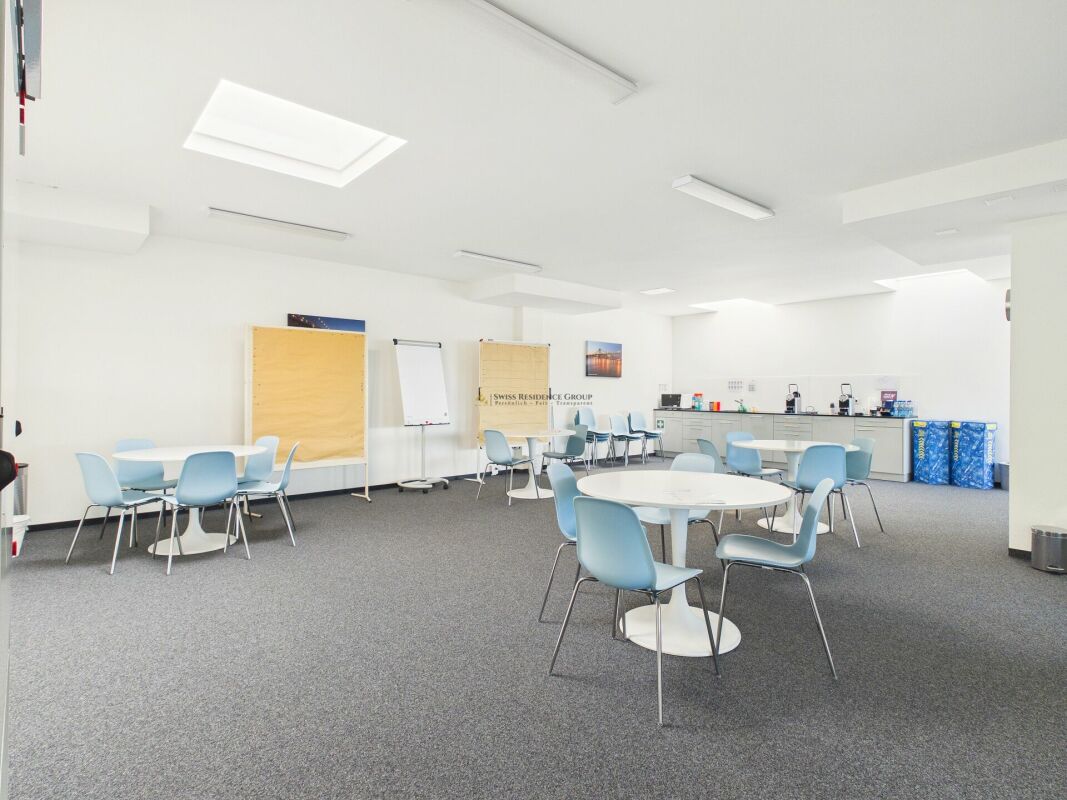 194m² commercial
