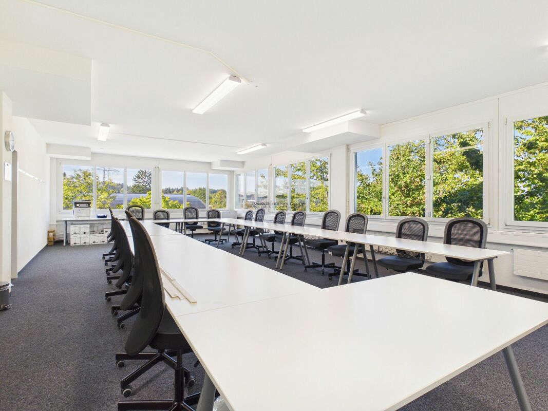 194m² commercial