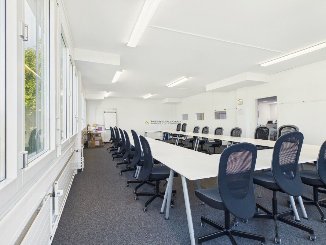 194m² commercial