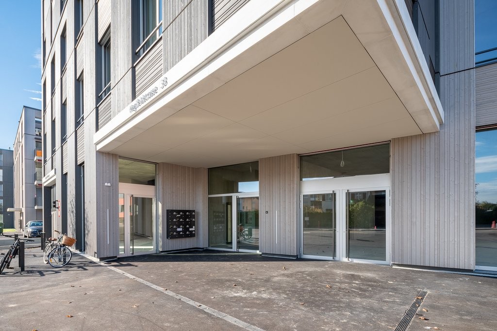 260m² office