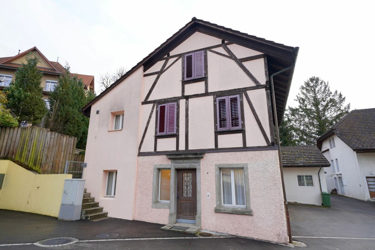 1 room single room