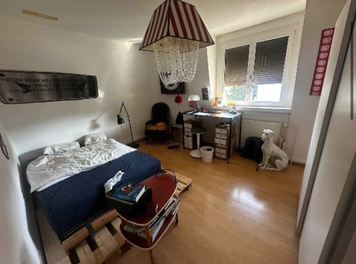 Room in a shared flat, Foto 1 von 3