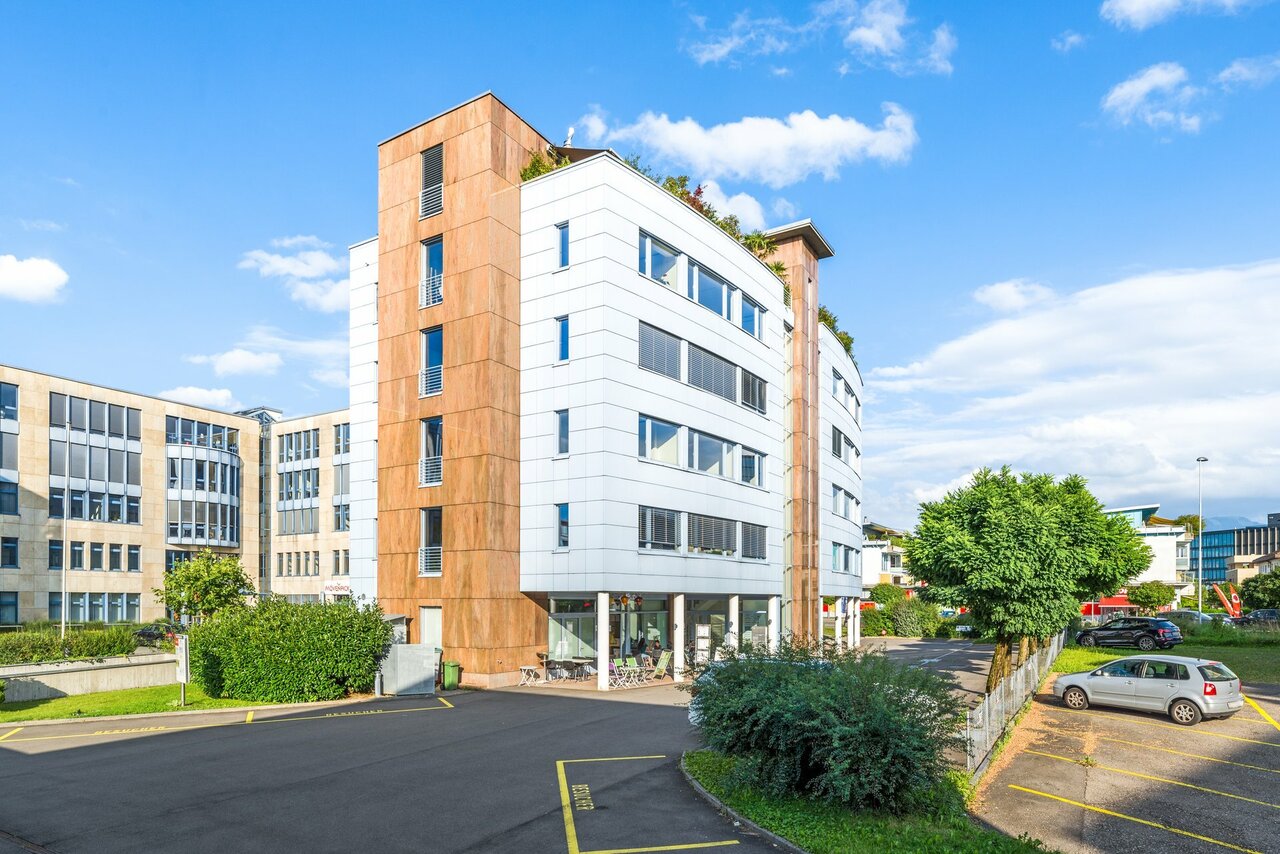 177m² office