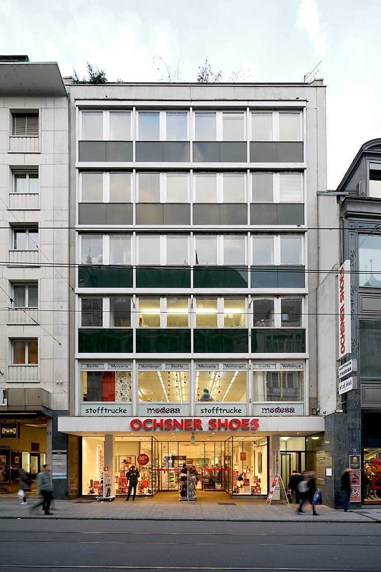 190m² office