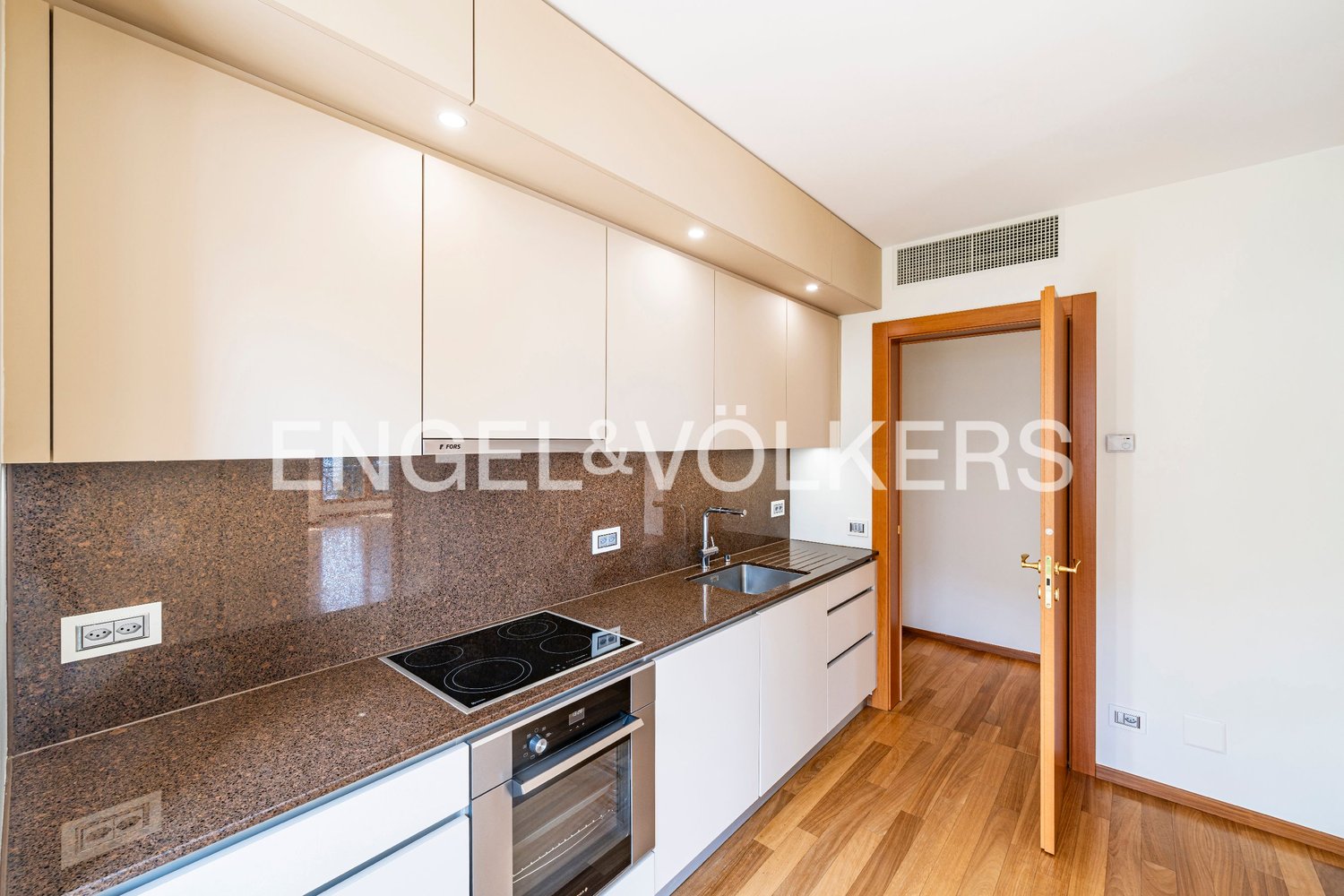 5 ½ rooms apartment (4)
