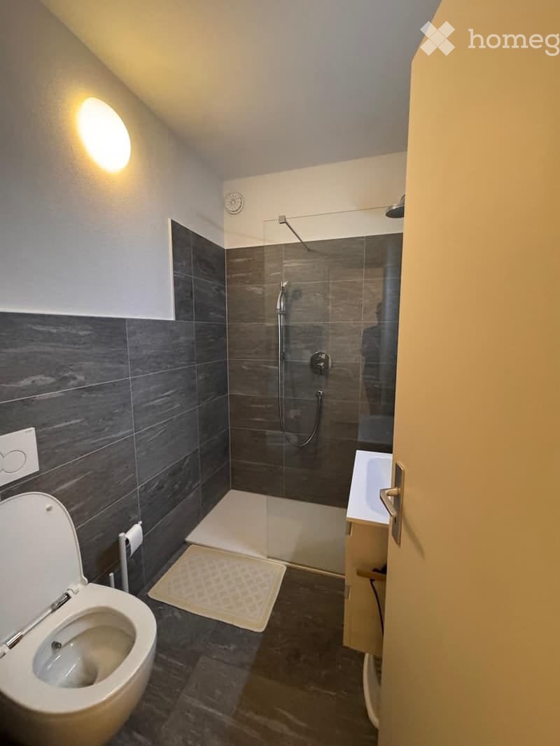 2 ½ Zimmer-Wohnung, Foto 2 von 4