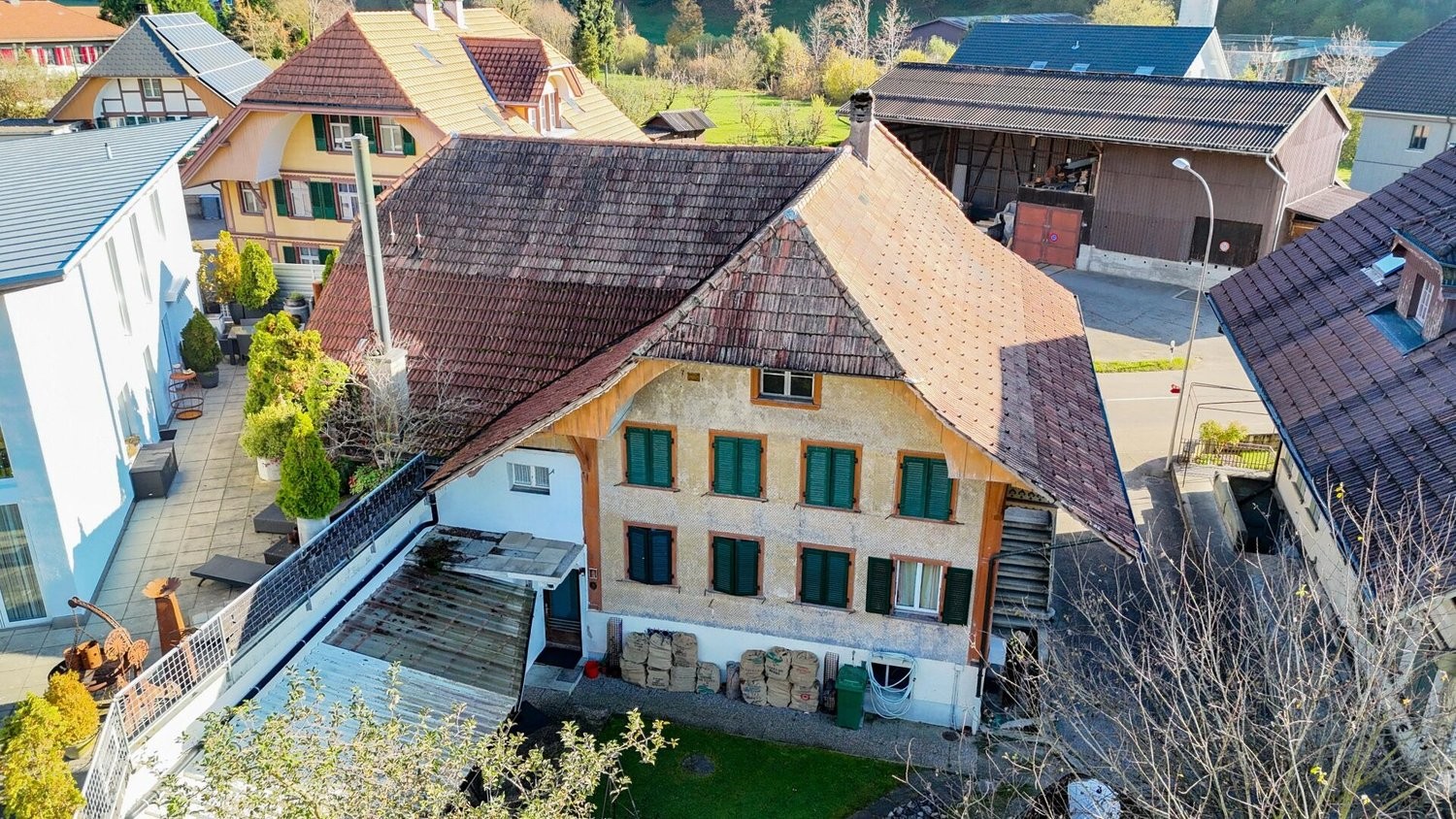 10 ½ rooms multi family house, Foto 2 von 10