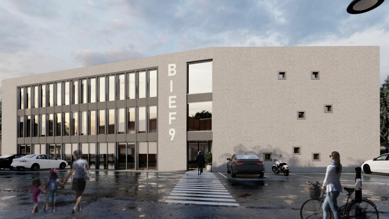 356m² Gewerbe, Foto 4 von 9
