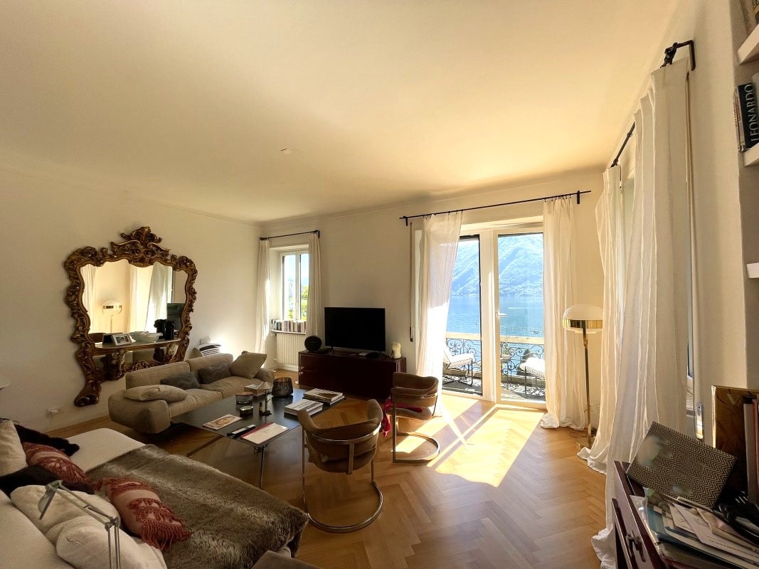 5 rooms apartment
