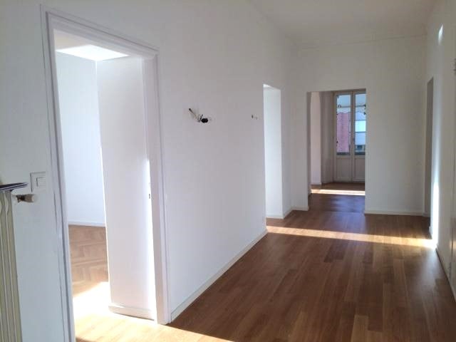 5 rooms apartment