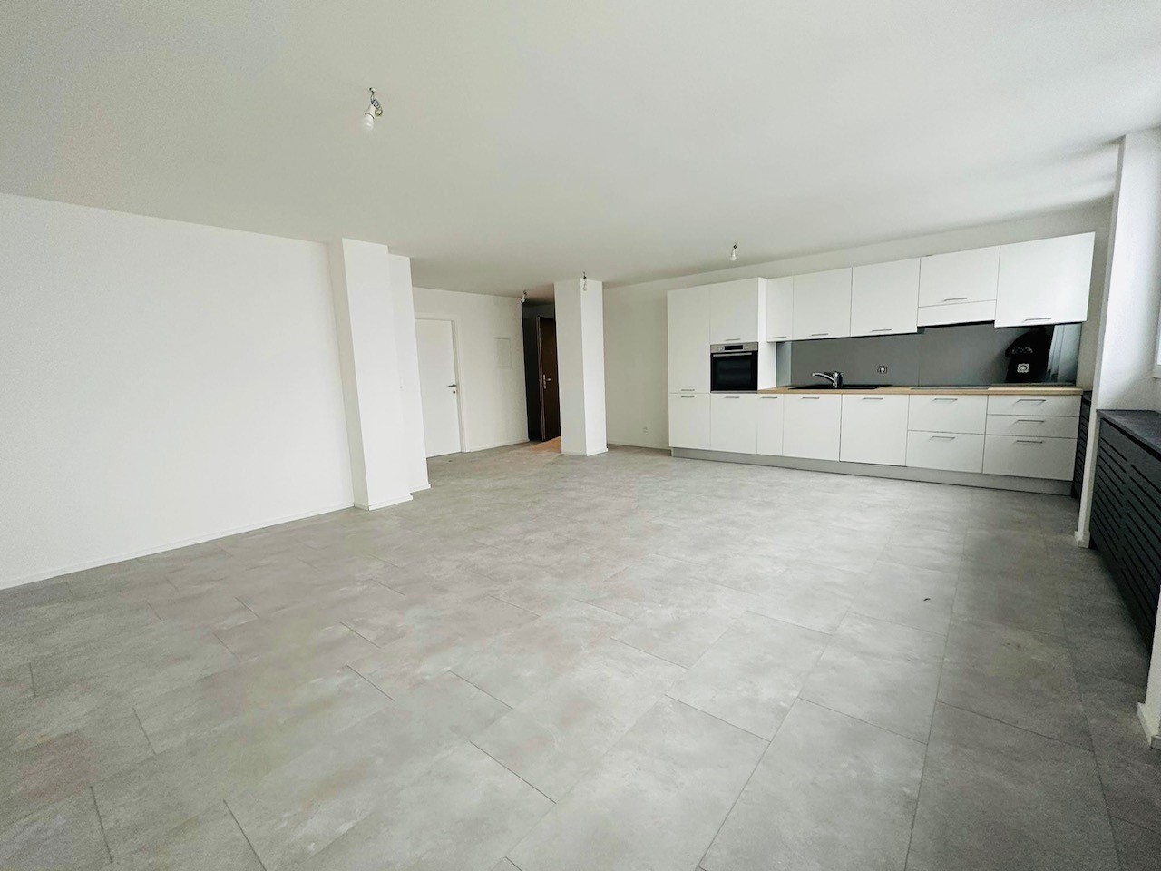 2 ½ Zimmer-Wohnung, Foto 1 von 9